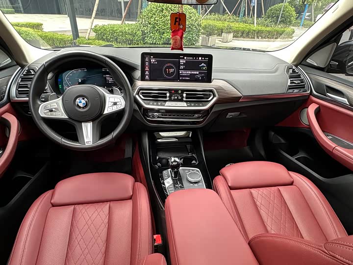 BMW X3 xDrive30i продвинутая M — фото 7