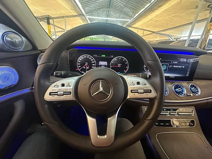 Mercedes-Benz E-Class 2020 E 260 L — фото 14