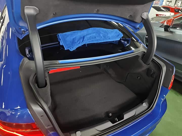 Jaguar XEL 2020 2.0 T 200 PS R-DYNAMIC — фото 19