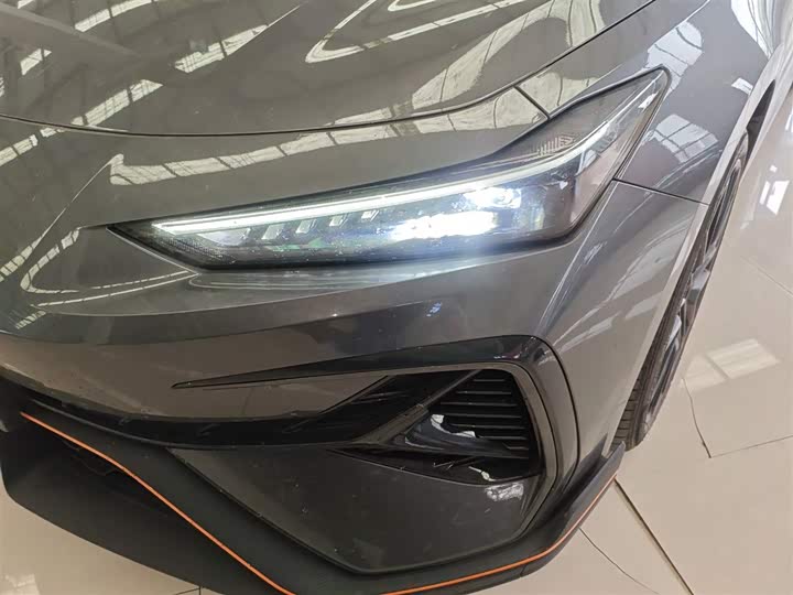 Changan UNI-V 2025 2.0 T — фото 18