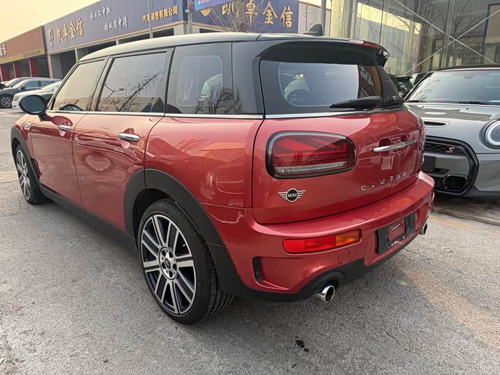 MINI Clubman — фото 4