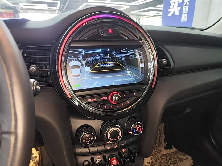 MINI Hatch — фото 12