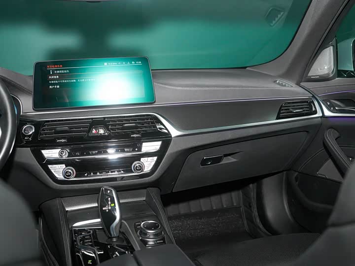 BMW 5 Series — фото 29