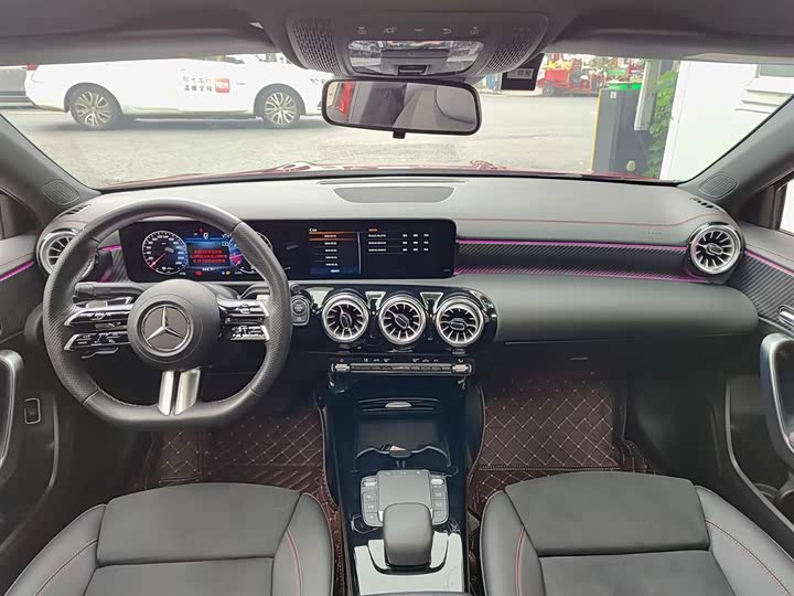 Mercedes-Benz A-Class 2023 A 200 L — фото 10
