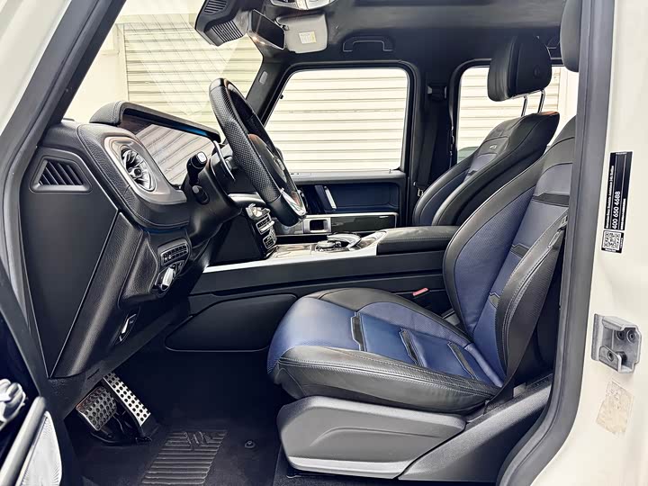 Mercedes-Benz G-Class 2019 AMG G 63 — фото 11