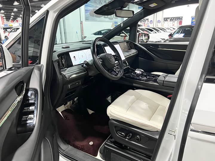 Trumpchi M8 2023 400 T — фото 7
