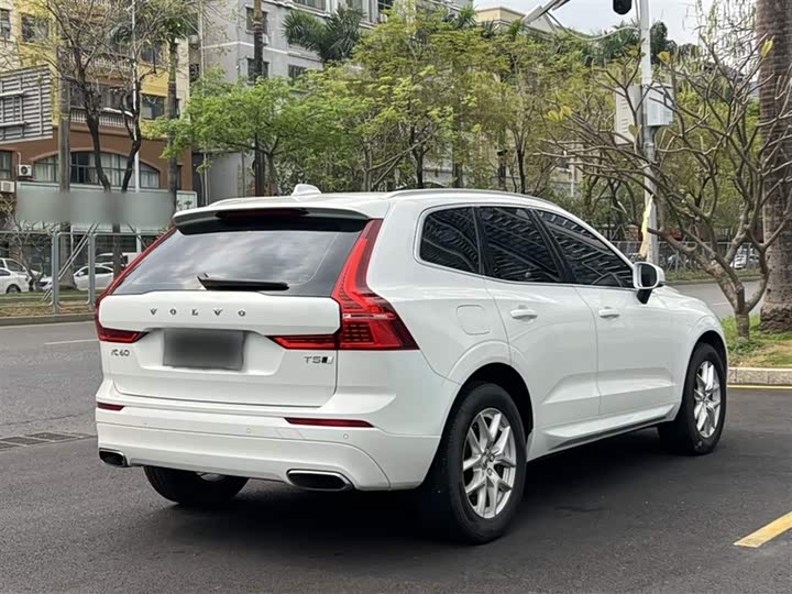 Volvo XC60 2019 T 5 4 WD VI — фото 13