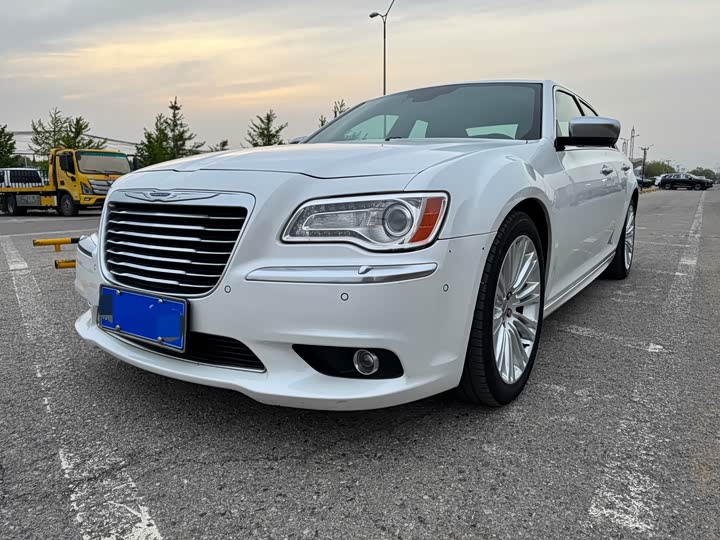 Chrysler 300 2014 3.0 L — фото 1