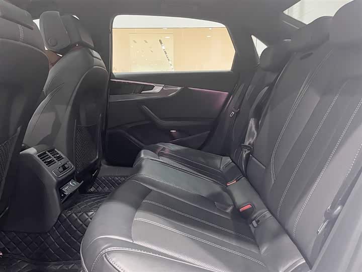 Audi A4L 2023 40 TFSI quattro — фото 8