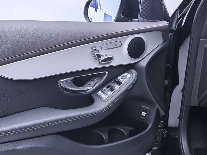 Mercedes-Benz GLC 2022 GLC 260 L 4 MATIC — фото 16