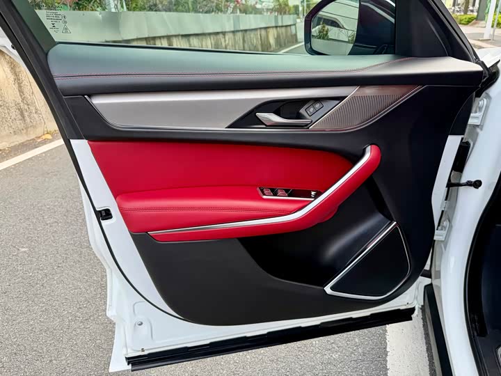 Jaguar F-PACE 2021 250 PS R-Dynamic S — фото 13