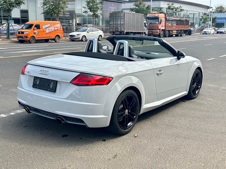 Audi TT 2015 TT Roadster 45 TFSI — фото 9