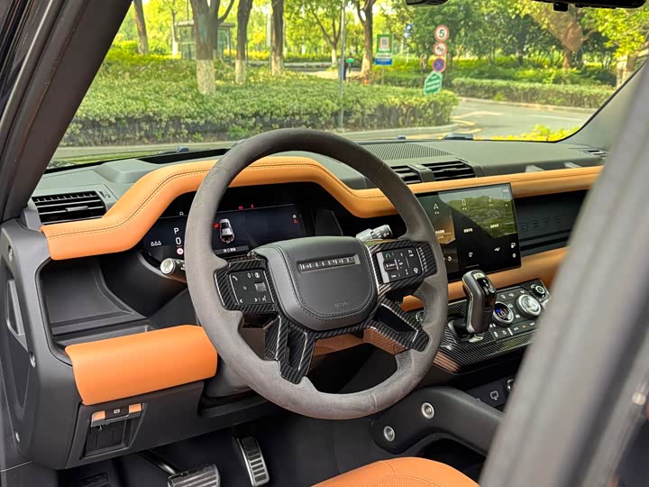 Land Rover Defender — фото 17