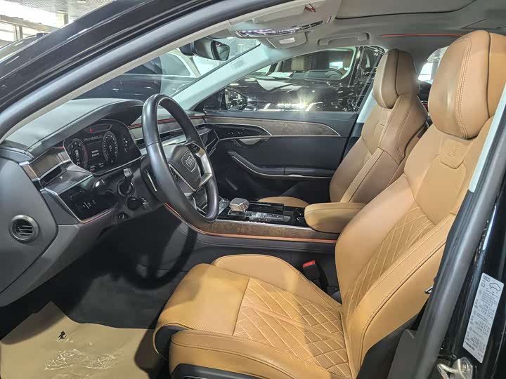 Audi A8 2023 A 8 L 50 TFSI quattro — фото 10