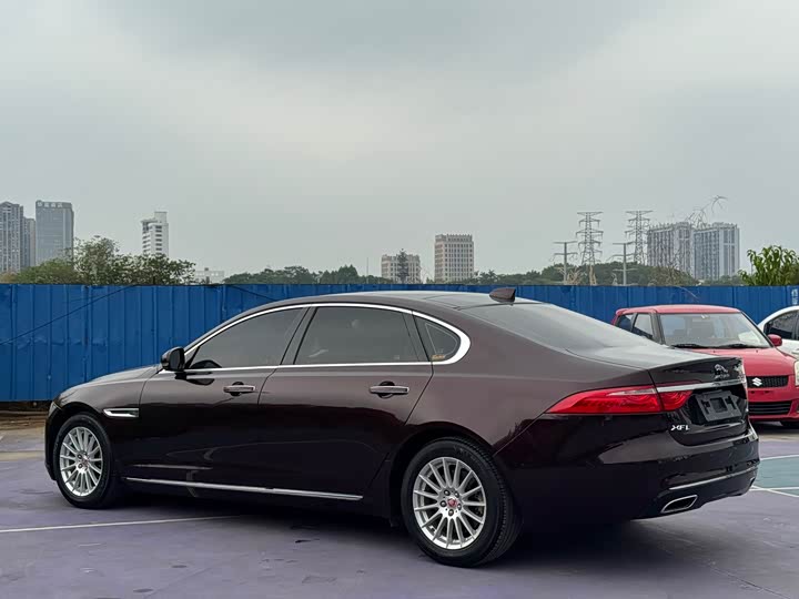 Jaguar XFL 2017 XFL 2.0 T 200 PS — фото 7