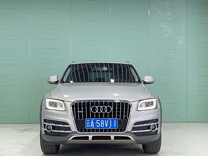 Audi Q5 2017 Plus 40 TFSI — фото 2