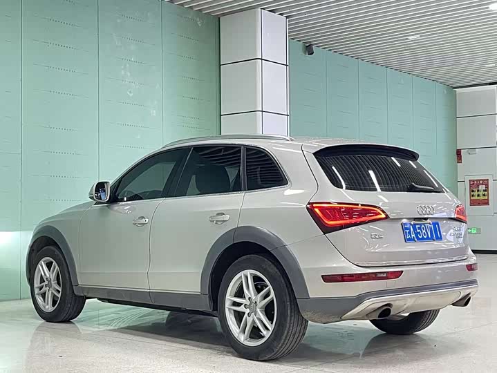 Audi Q5 2017 Plus 40 TFSI — фото 6