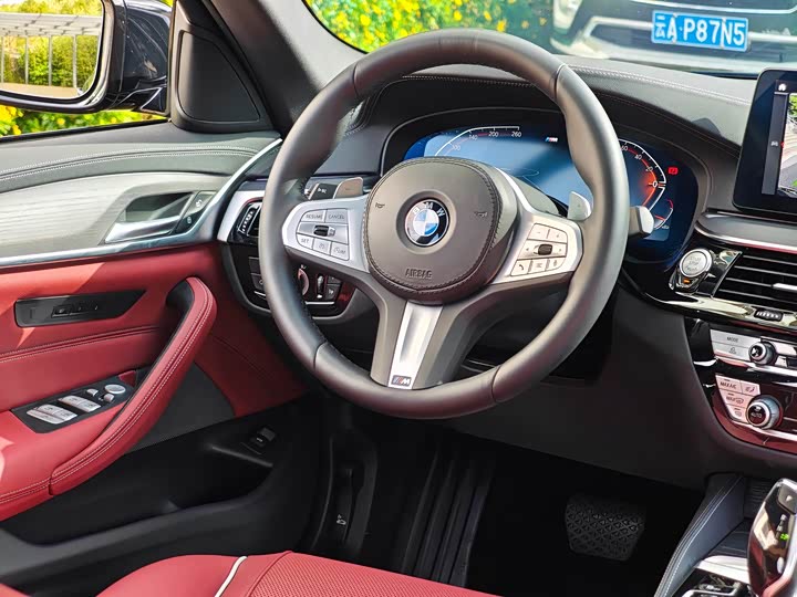BMW 5-Series 2023 530 Li Leading M — фото 11