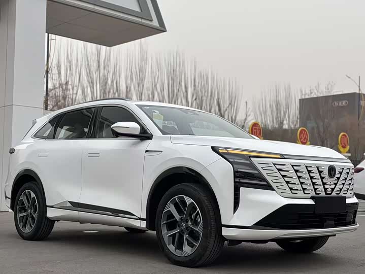 Changan CS75 PLUS 2025 1.5 T — фото 3