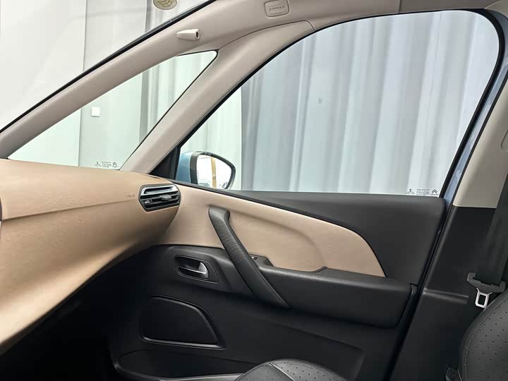Citroen C4 PICASSO 2015 Grand 1.6 T Luxury 7 — фото 28