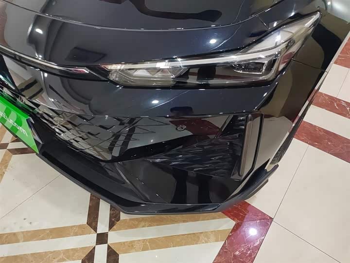 Changan UNI-V 2024 1.5 T Sport — фото 24