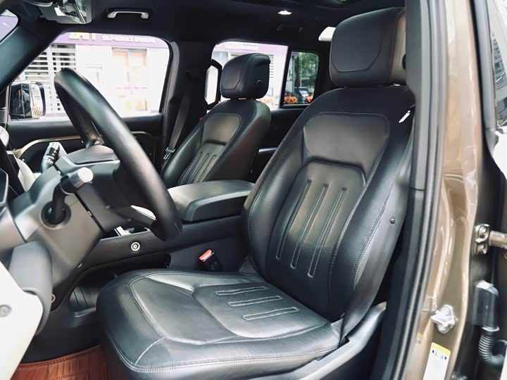 Land Rover Defender — фото 11