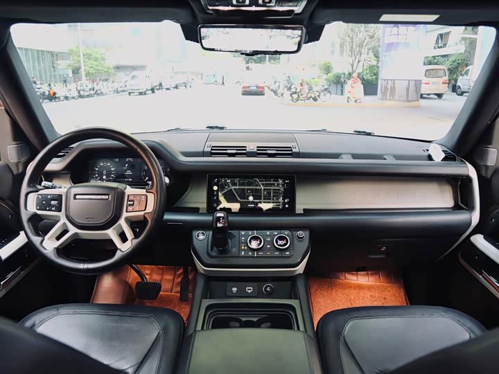 Land Rover Defender — фото 15