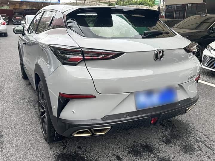 Changan UNI-T 2022 1.5 T Flagship — фото 8