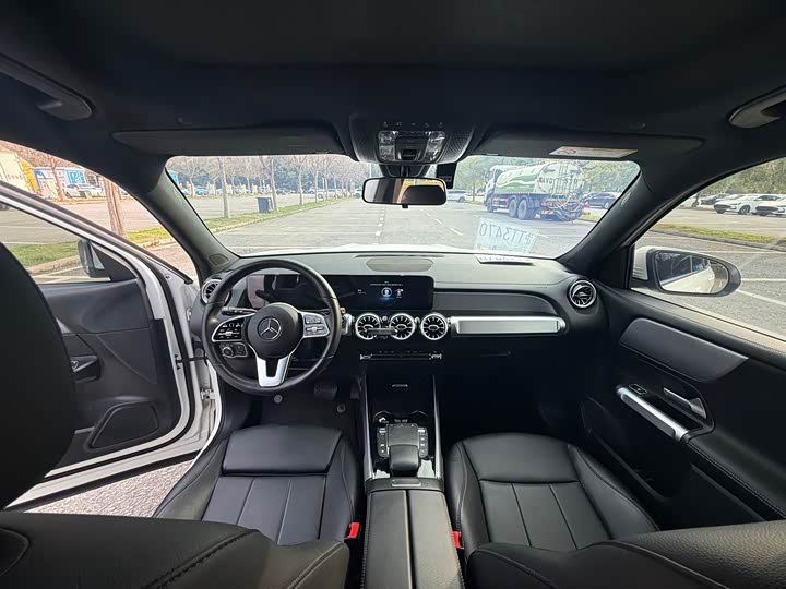 Mercedes-Benz GLB 2023 GLB 200 — фото 6