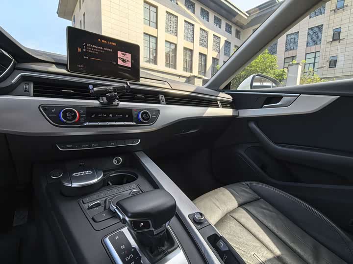 Audi A5 2019 Sportback 40 TFSI — фото 5