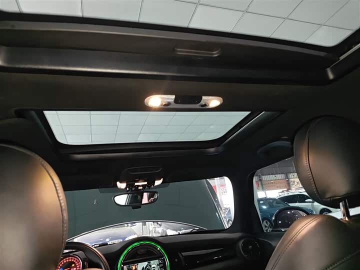 MINI Hatch — фото 18
