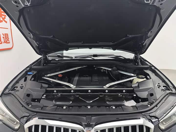 BMW X5 2019 x Drive 40i M — фото 6