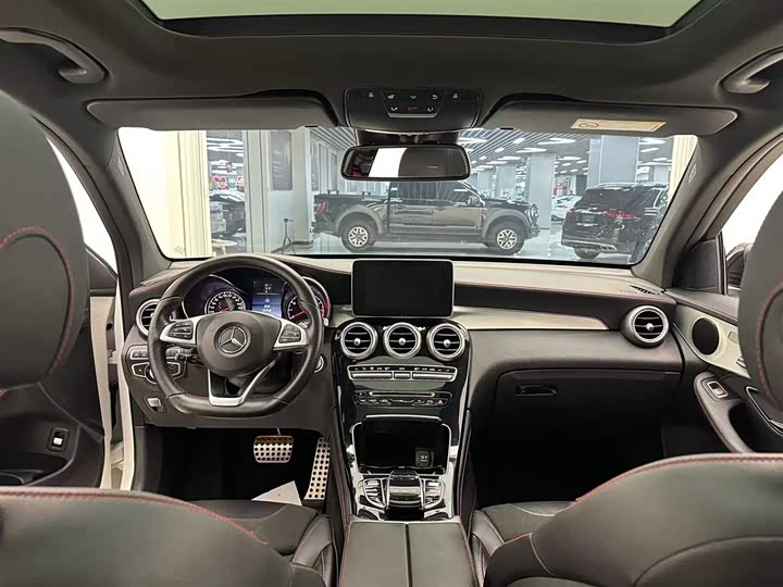 Mercedes-Benz GLC 2017 AMG GLC 43 4 MATIC — фото 10