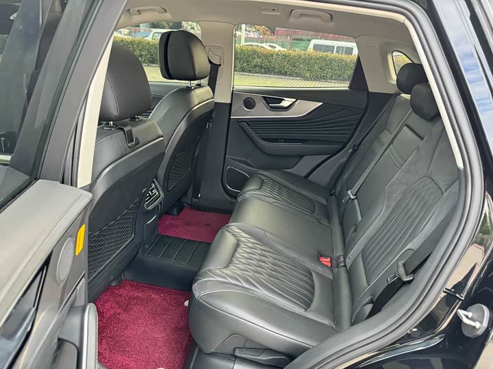 Hongqi HS5 2023 2.0 T 4 WD Pro — фото 5