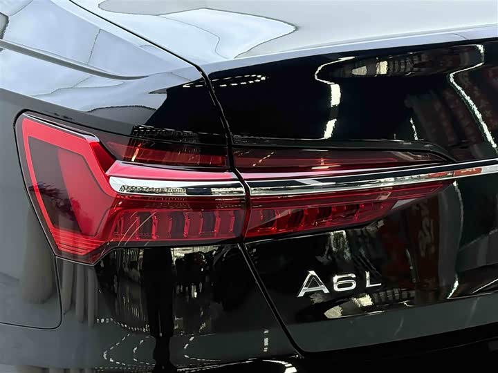 Audi A6L 2019 40 TFSI — фото 8