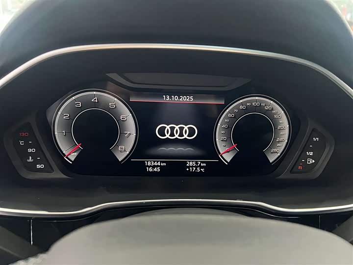Audi Q3 2024 40 TFSI — фото 24