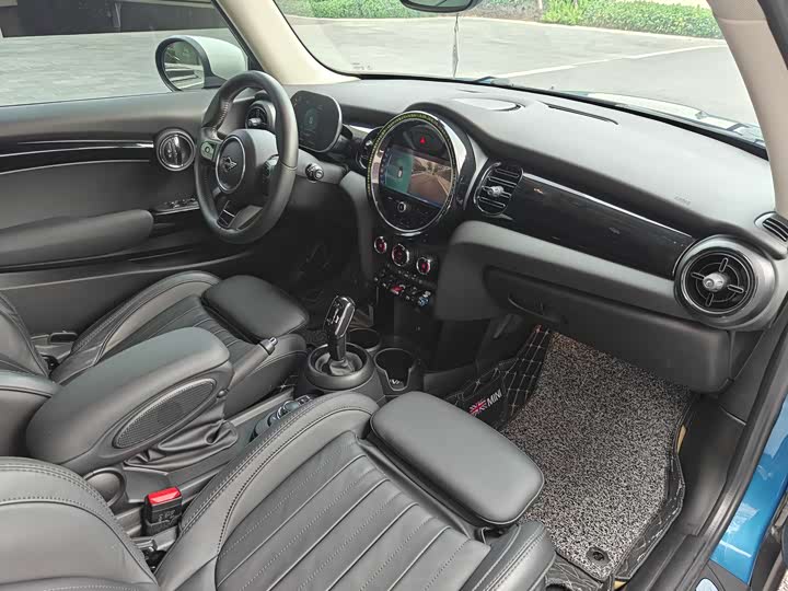 MINI Hatch — фото 14