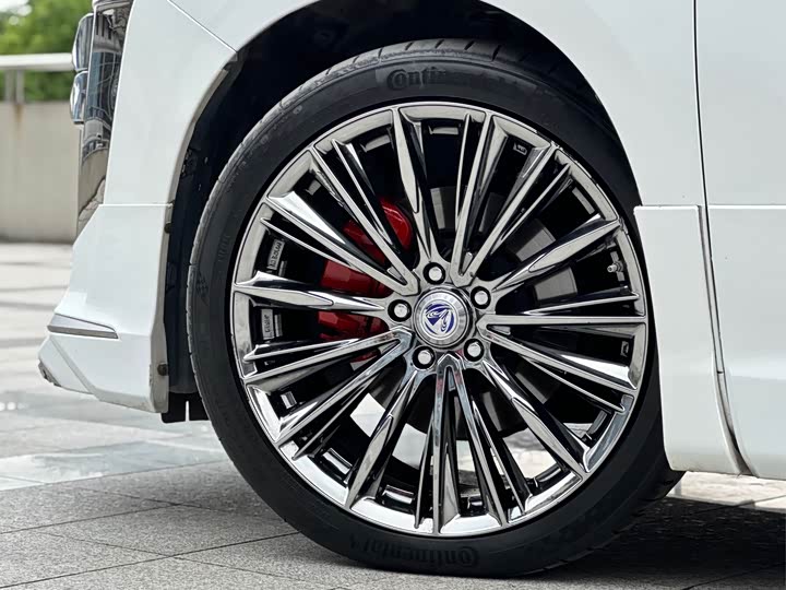 Toyota Vellfire — фото 18