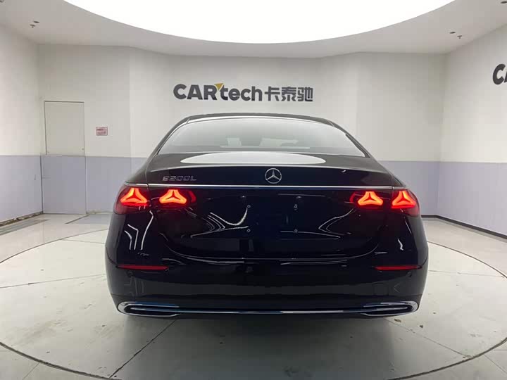 Mercedes-Benz E-Class 2024 E 300 L Luxury — фото 6