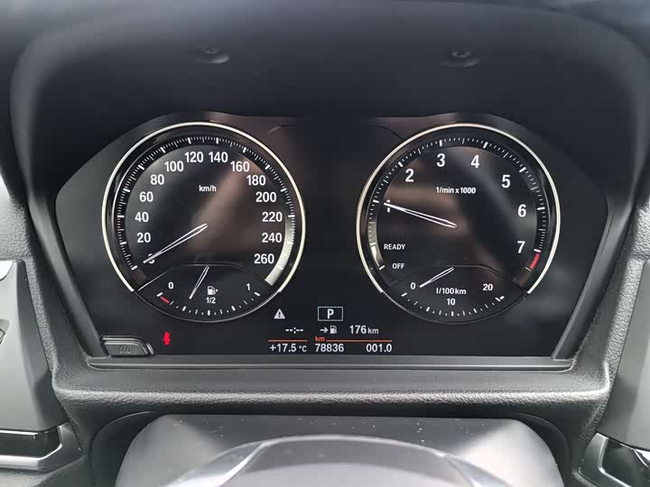 BMW 1-Series 2018 118i Sport — фото 10