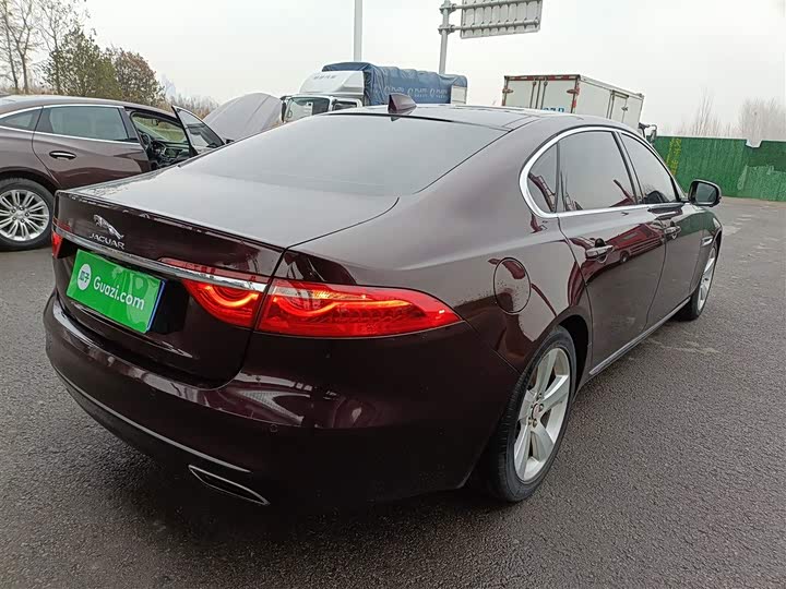 Jaguar XFL 2018 XFL 2.0 T 200 PS — фото 7