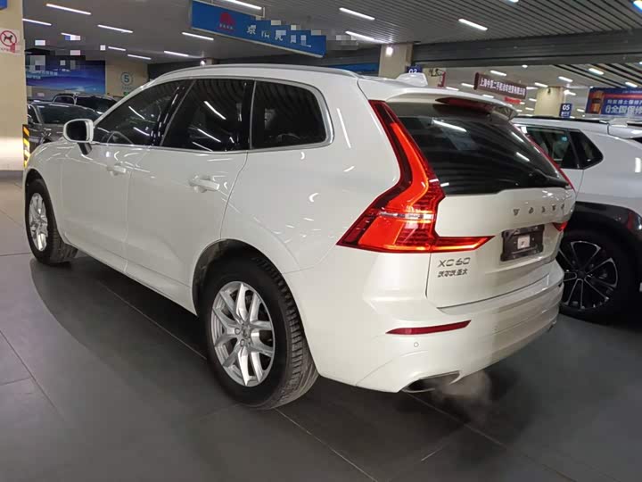 Volvo XC60 2019 T 5 4 WD VI — фото 23