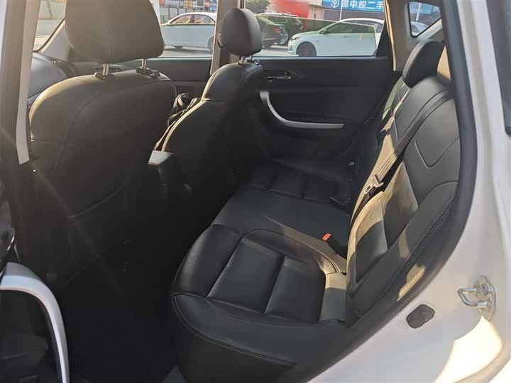 Changan CS35 2016 1.6 L MTLuxury IV — фото 17