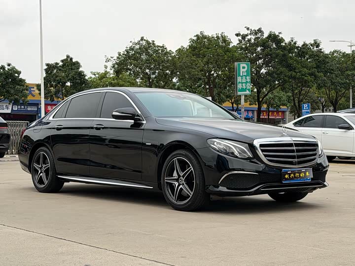 Mercedes-Benz E-Class 2020 E 300 L — фото 3