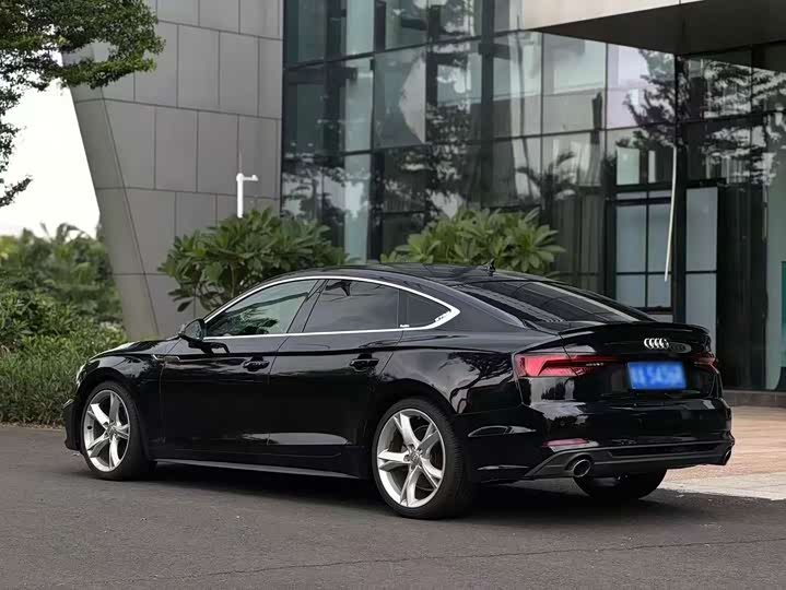 Audi A5 Sportback 40 TFSI стиль — фото 9
