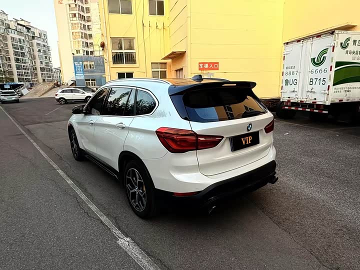 BMW X1 2016 x Drive 20 Li Luxury — фото 6