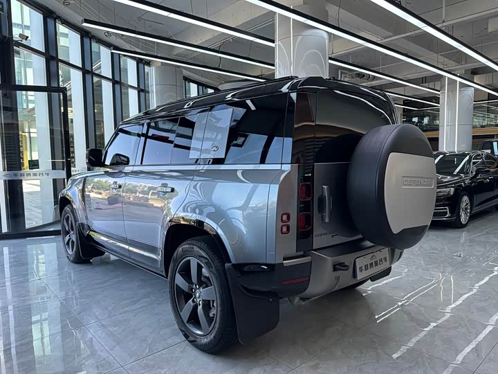 Land Rover Defender — фото 22