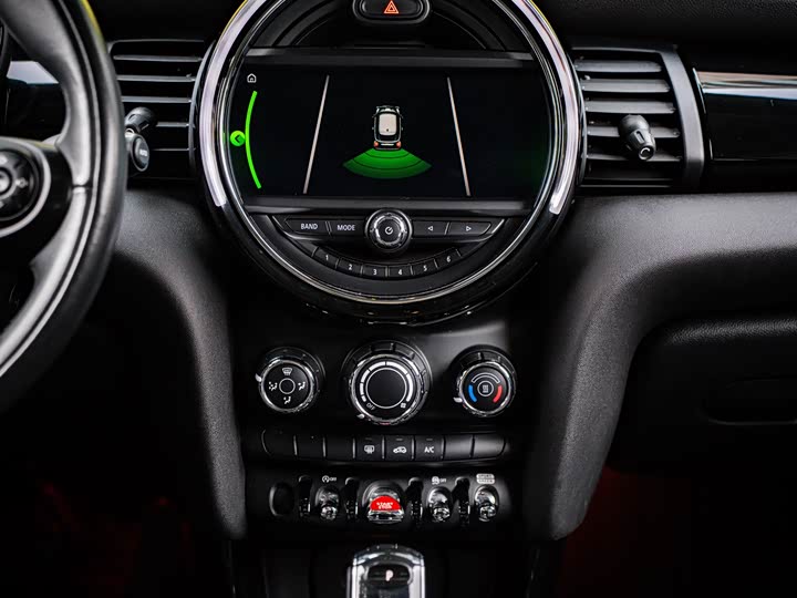 MINI Hatch — фото 11