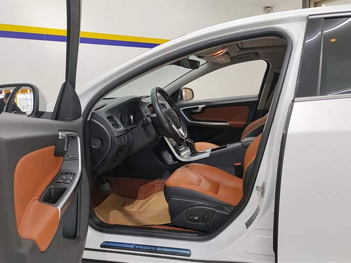 Volvo S60 2018 S 60 L T 3 — фото 9