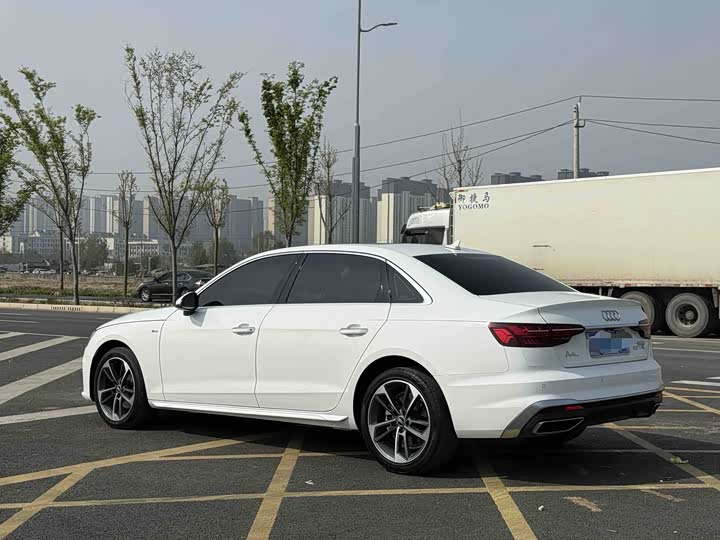 Audi A4L 40 TFSI стиль-динамик — фото 8